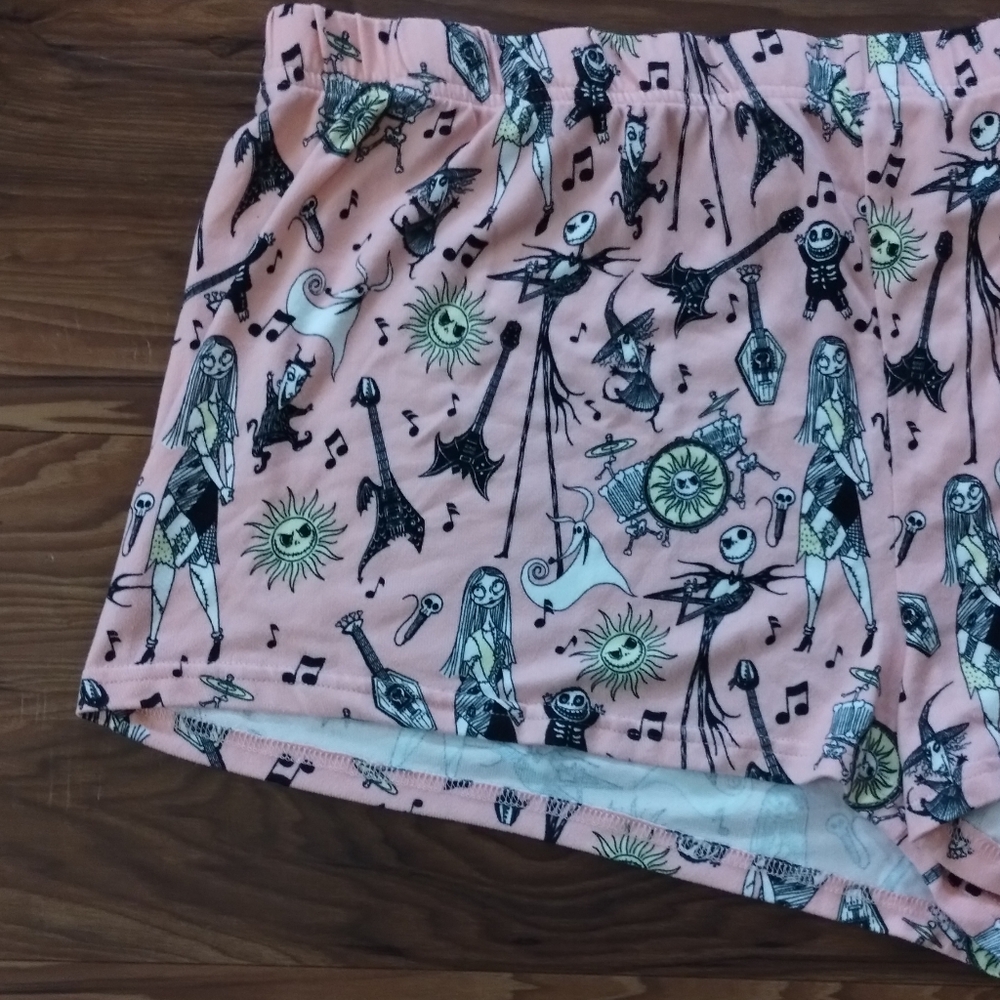 Women size 3XL/ 3XLG (22W-24W)Sleep Shorts Nightmare Before Christmas Disney - Picture 4 of 9
